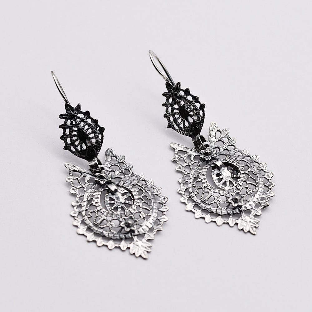 Brincos À Rainha I Oxidized Silver Earrings 0.3 oz - 1.8''