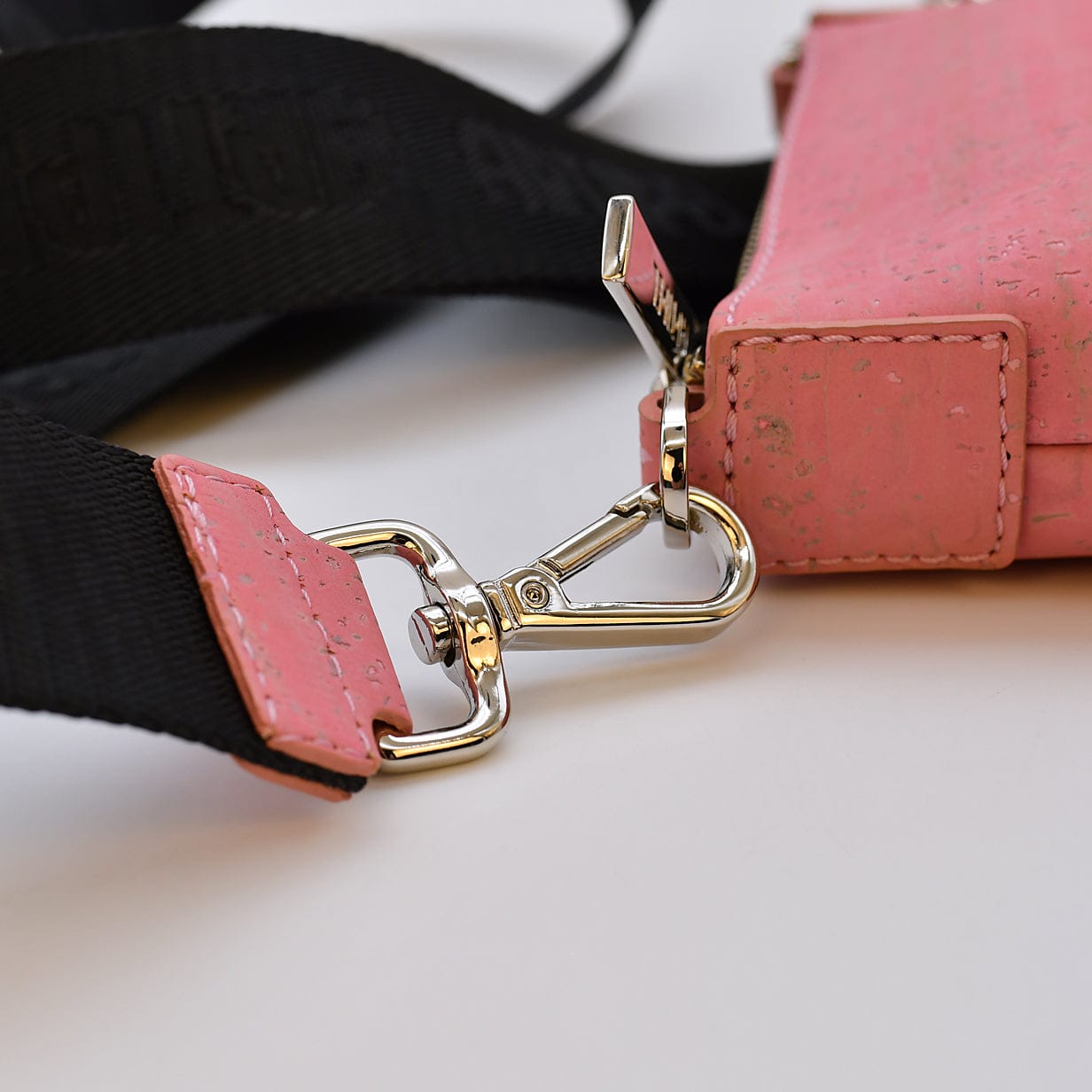 Cork Crossbody Pouch - Pink
