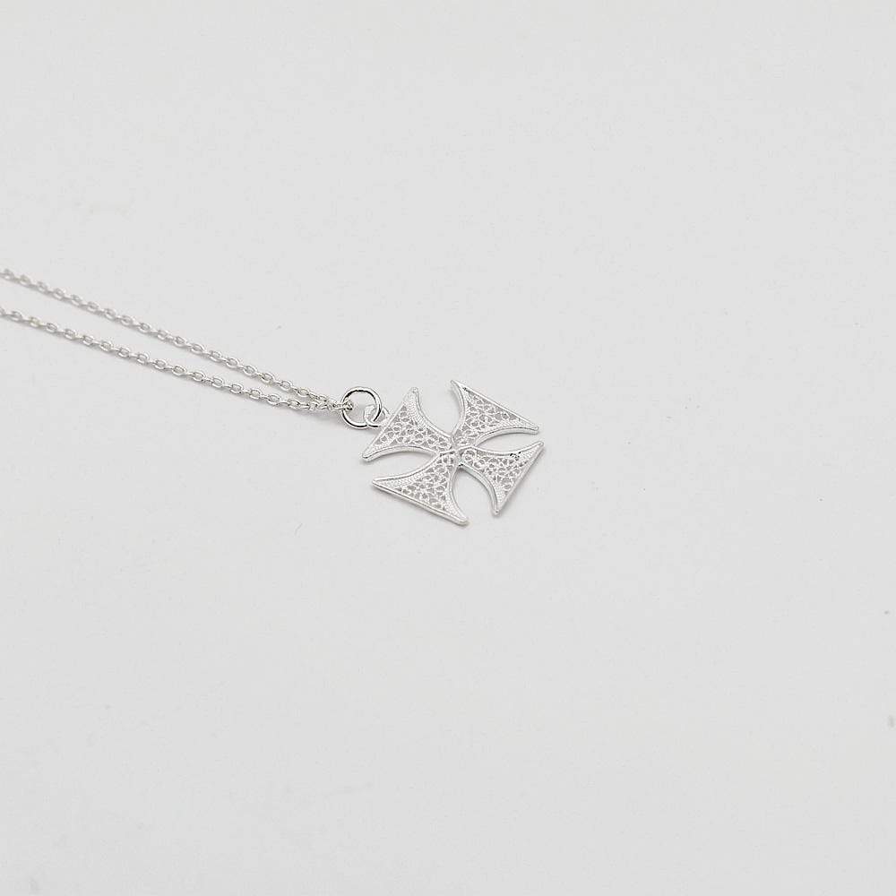 Maltese Cross Silver Necklace 0.1oz