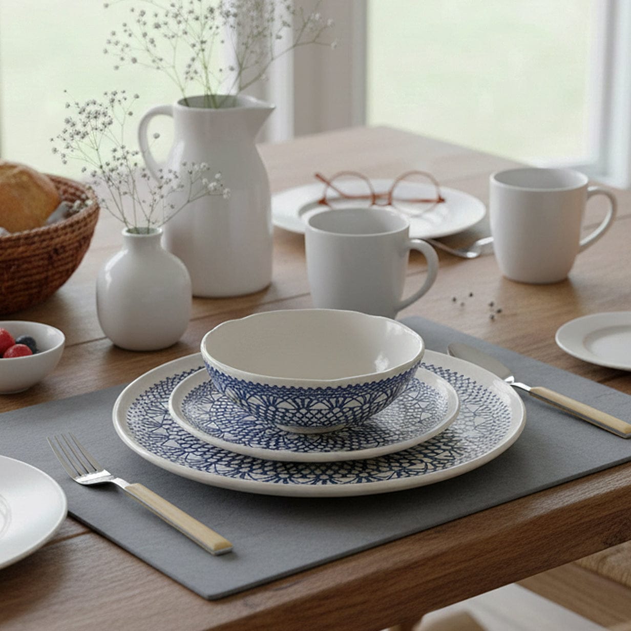 Renda I Handmade Ceramic Dinner Plate - Blue