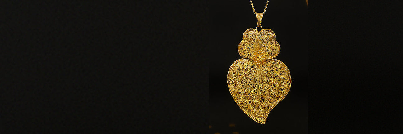 Coração de Viana Collection