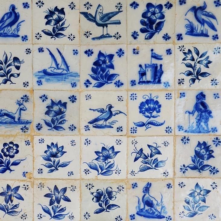 Andorinha  I Azulejo 5.5x5.5''