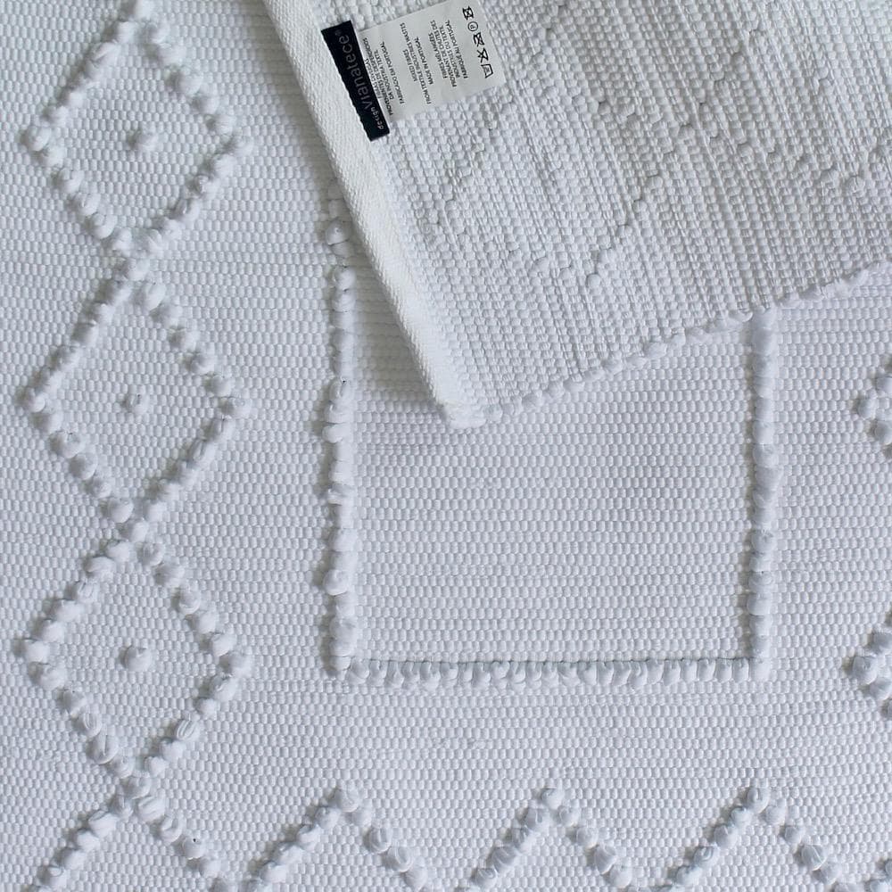 Bathroom Rug 27x20'' - White