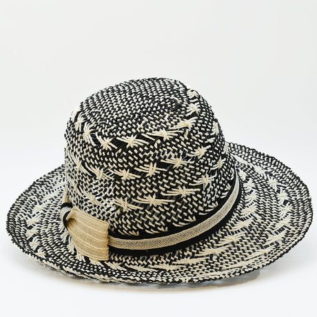 Beach Hat in Plant Fibers – Black & White