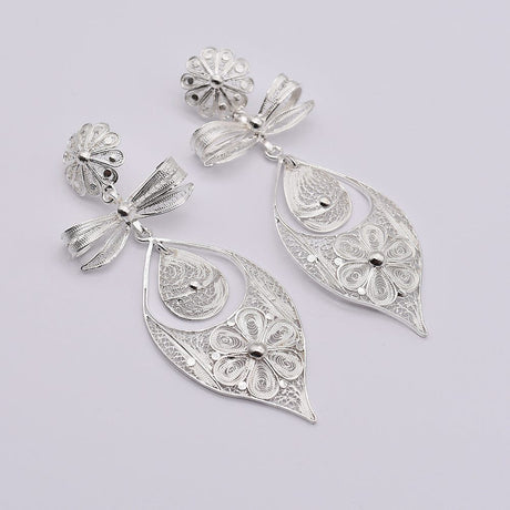 Brincos À Princesa I Silver Filigree Earrings 0.9 oz - 3.5"