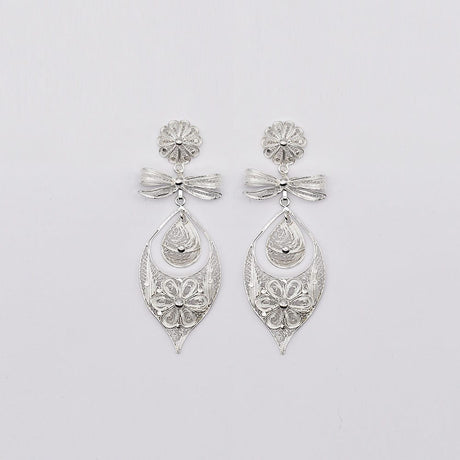 Brincos À Princesa I Silver Filigree Earrings - 3.5"