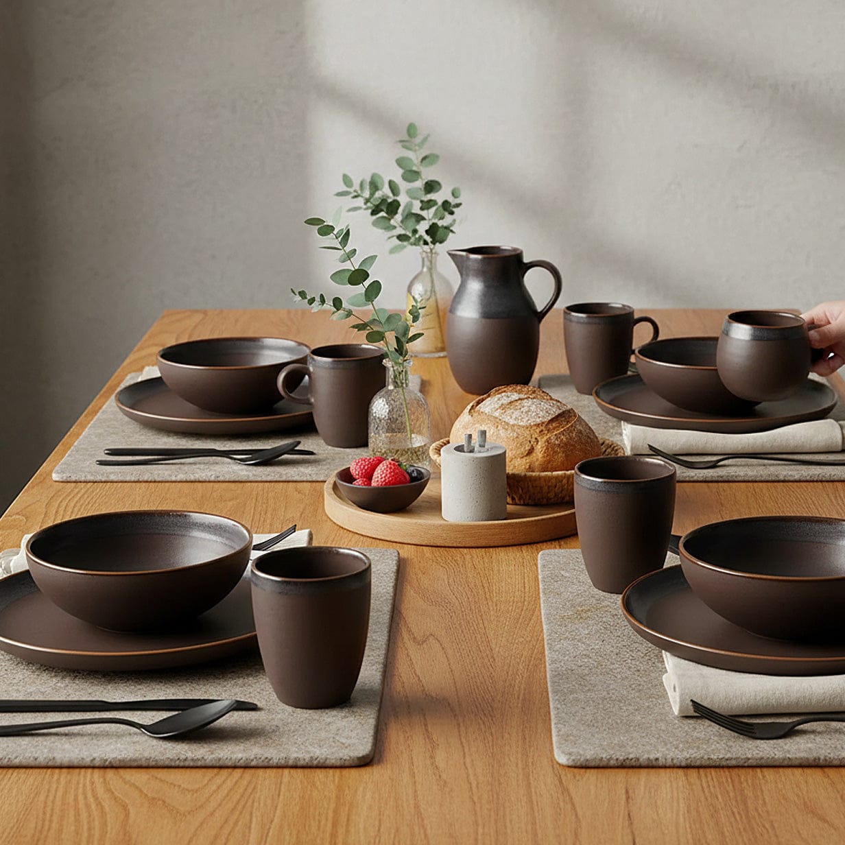 Café I Stoneware Dinner Plate