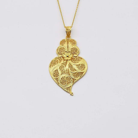 Coração de Viana I Gold-plated Filigree Pendant 0.3 oz - 2.4''