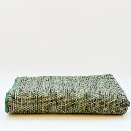 Handcrafted Mixed Fiber Rug – Green