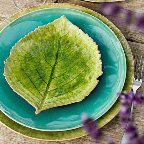Hydrangea Leaf I Stoneware Plate - Light green