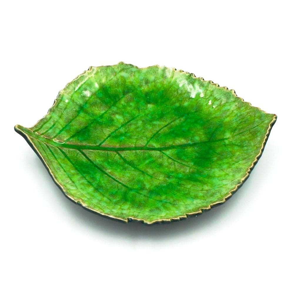 Hydrangea Leaf I Stoneware Plate - Light green