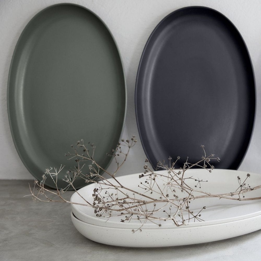 Pacifica I Stoneware Platter - Black