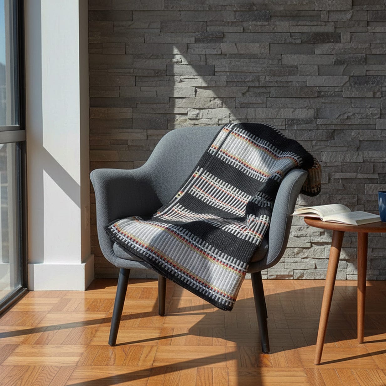 Portuguese Style Blanket - Black